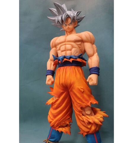 Figurine Goku Ultra Instinct